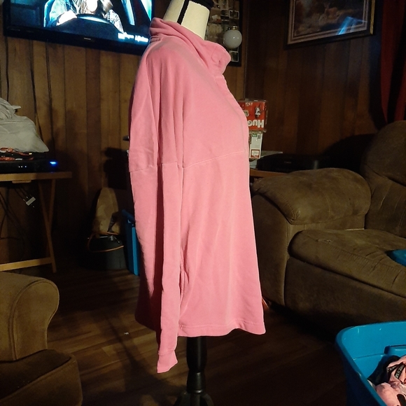 05/21 Vs pink snap neck - Picture 5 of 6